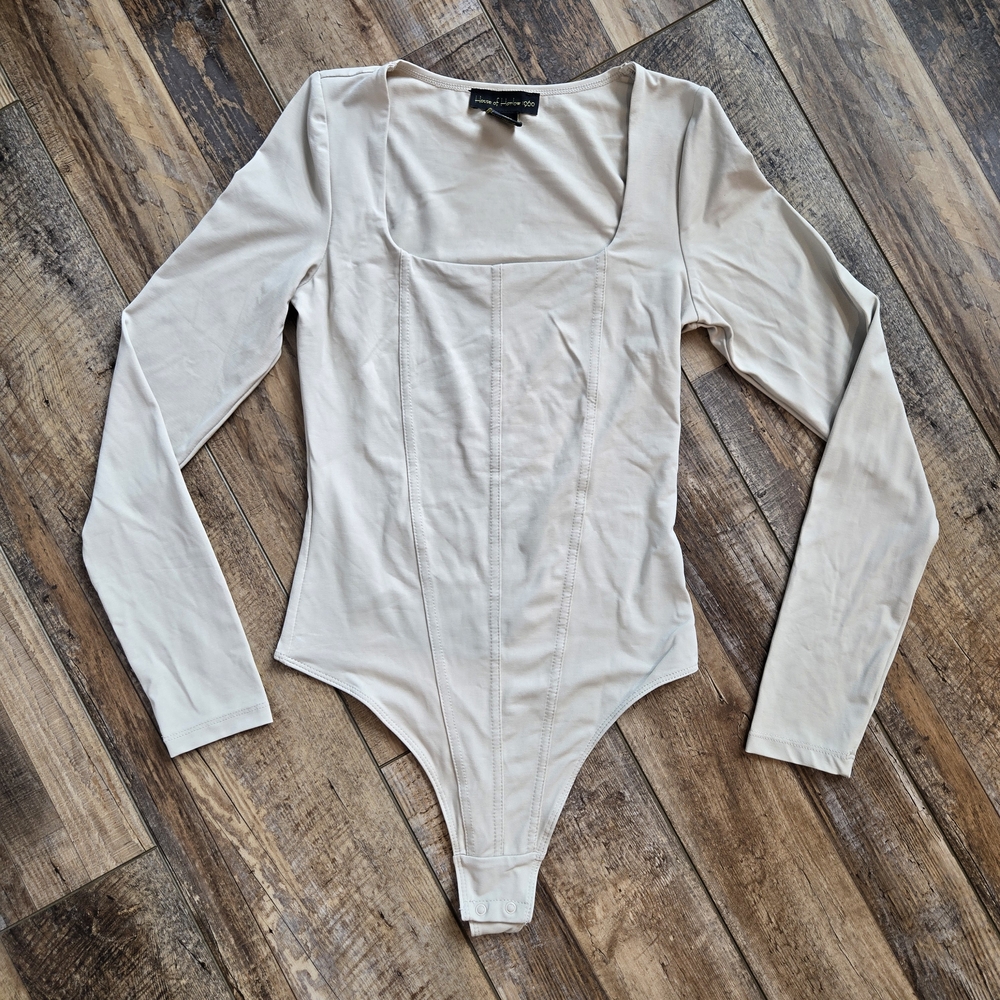House of Harlow 1960 Square Neck Corset Bodysuit – Beige – Size XS